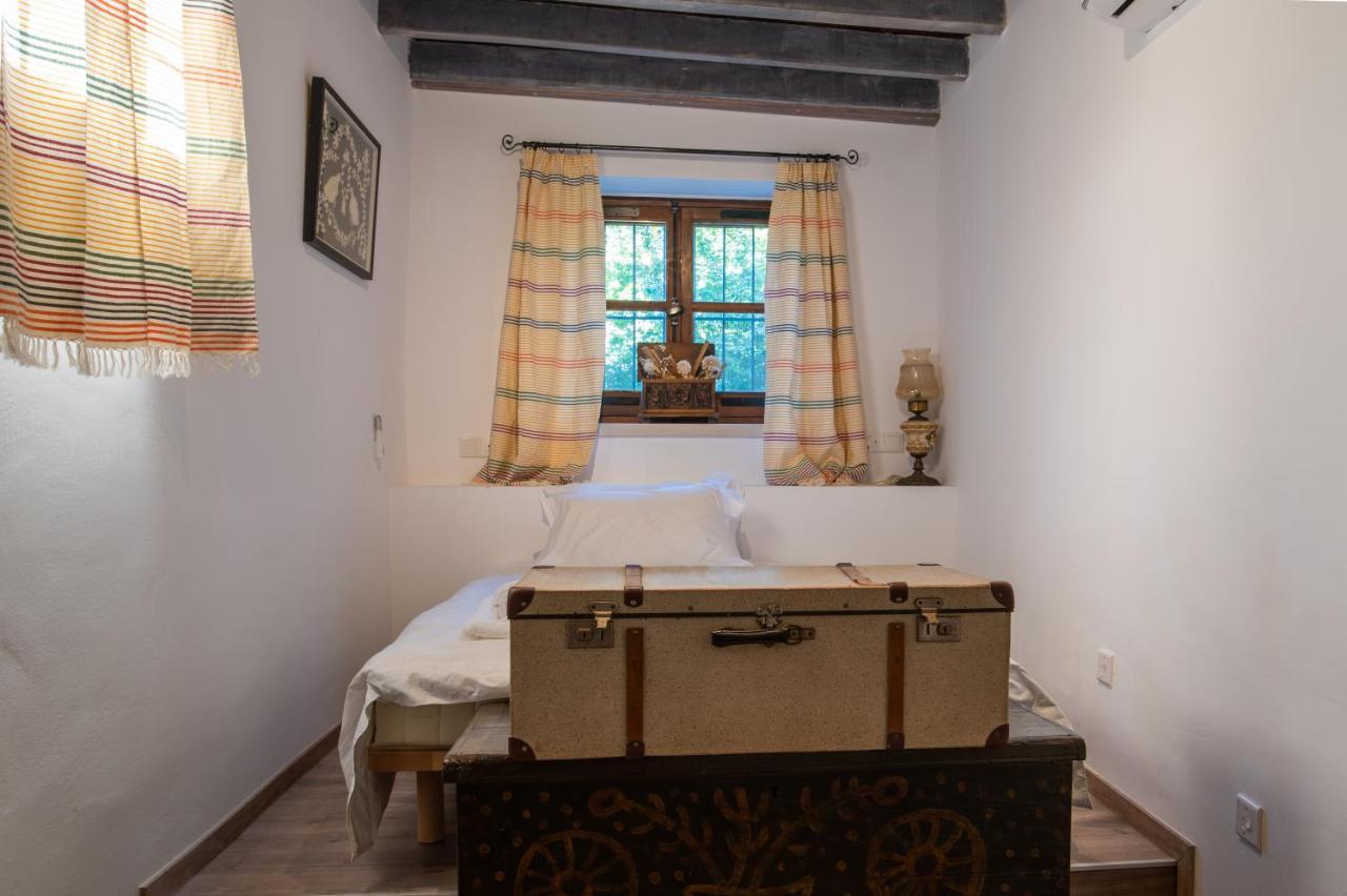 Droshia Traditional Homes, Coco-Mat Full Experience Dhrousha Exterior foto
